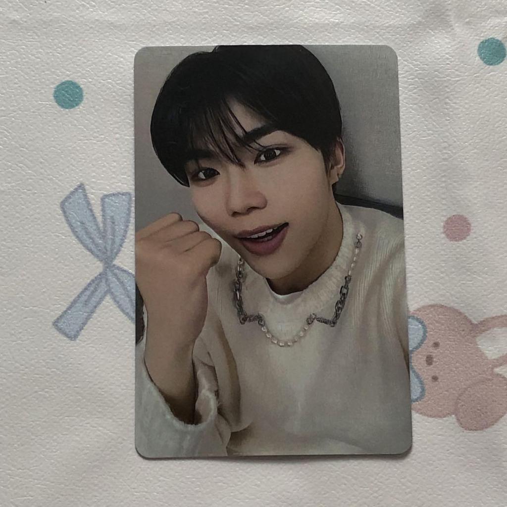 [USED] Park Gun-wook ZB1 Winner B Prize Zebewan Turn Around, Rock-Paper-Scissors Trading Card