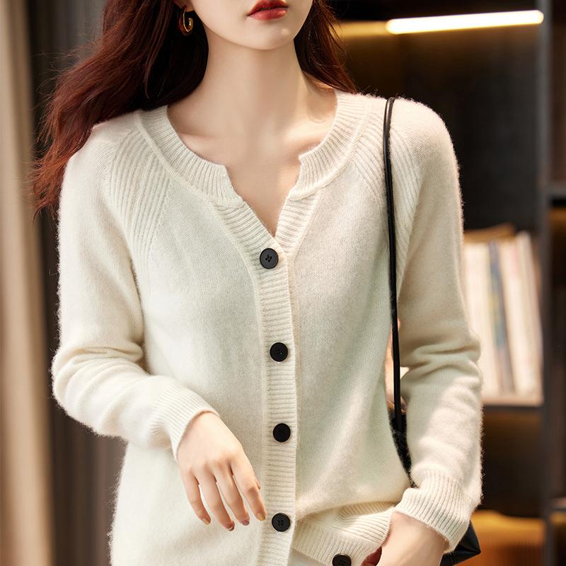 V-neck Cardigan Cardigan for Women In Autumn and Winter Short Solid Color with Loose Knitted Jacket Versatile Long-sleeved Top