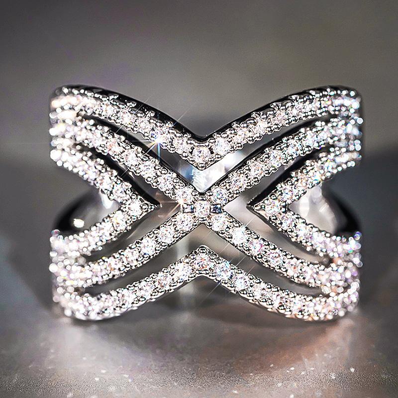Chic Cross Shaped Women Ring Hollow Out Design Luxury Accessories Fashion Jewelry Inlaid Shiny CZ for Engagement Party