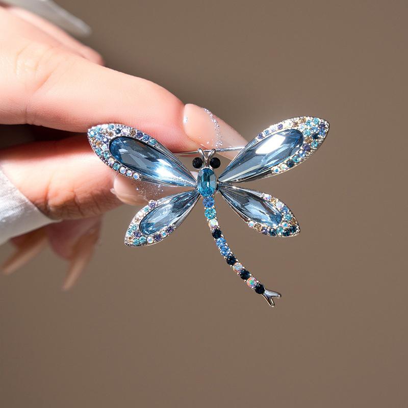 Luxury Exquisite Flower Butterfly Brooch For Women Girls Vintage Pins Versatile Shiny Corsage Clothing Accessories Gifts