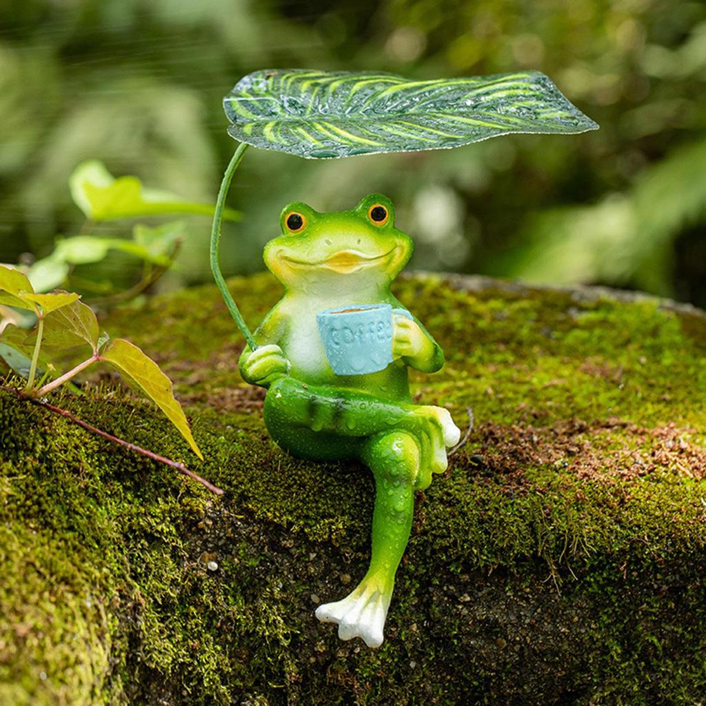Animal Sculpture Frog Statue for Lawn Desktop Park Ornament Resin Figurine Party Favor