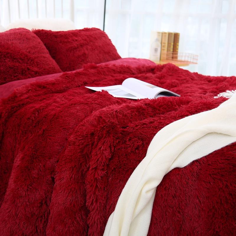 3 Pieces / Set of Luxury Plush Artificial Blanket Bedding Set Winter Warm Pillowcase Quilt Cover