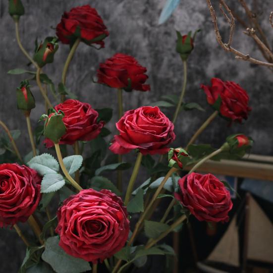 Поддельный цветок, красивый реалистичный вид, 6 цветов, великолепный декор из искусственных роз, цветов для общежития