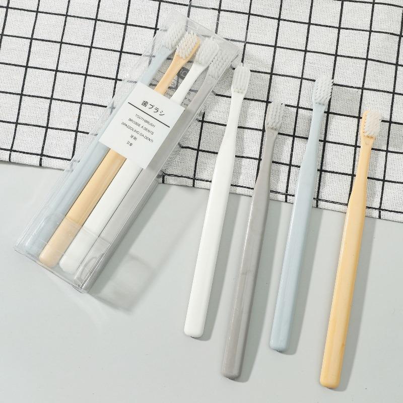 Макарон Маленькая головка Muji Бамбуковый уголь Мягкая щетина 4-трубная Взрослая зубная щетка, Мягкая щетина