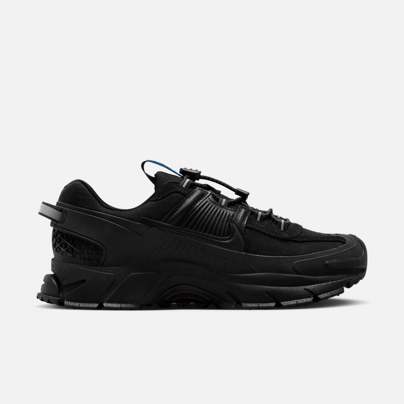 Nike Легкие женские зимние спортивные кроссовки для улицы - NIKE VOMERO ROAM HQ2181