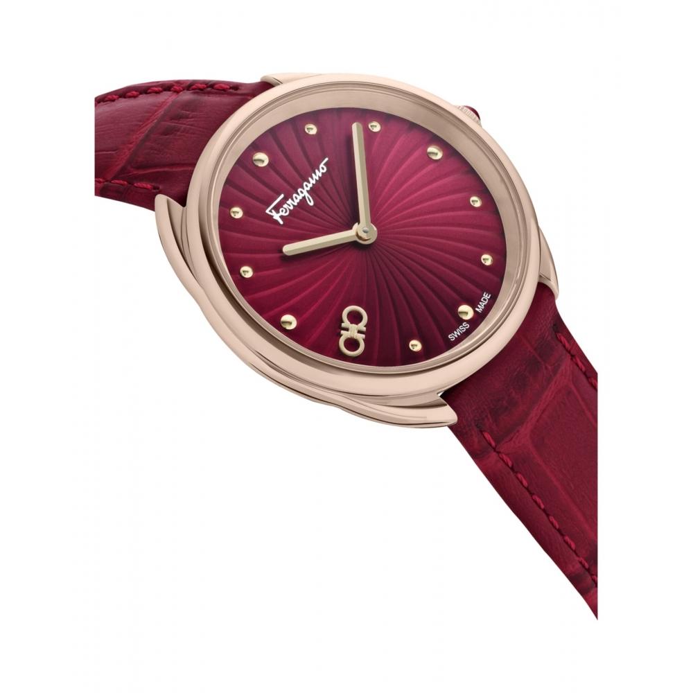 Salvatore Ferragamo Cuir Watch White Gold Silver