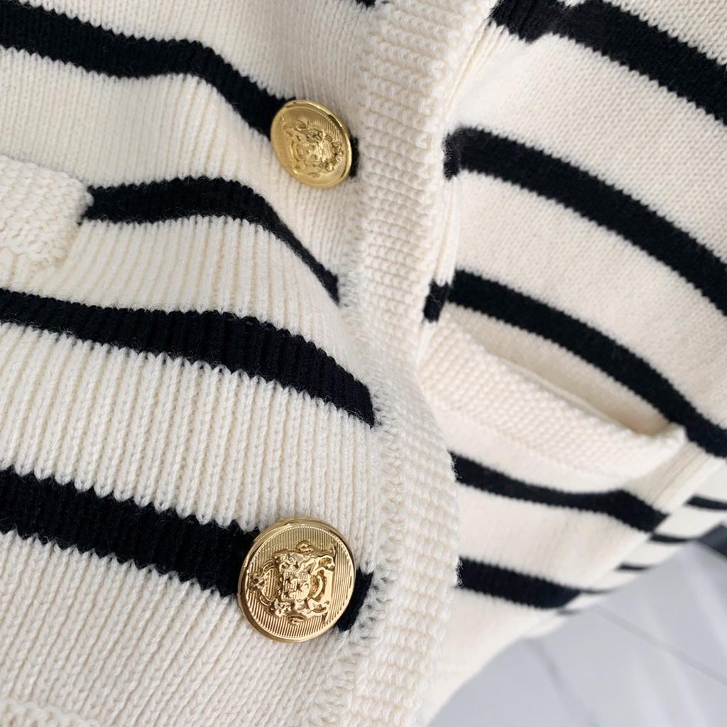 Золотая пряжка, контрастная полоска, круглый вырез, небольшой ароматный стиль, вязаный кардиган, женский весенне-осенний французский свободный короткий внешний свитер, куртка