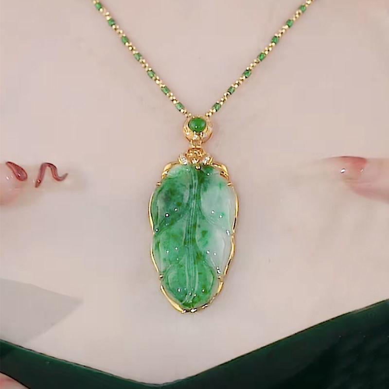 Popular golden branches and jade leaves Original floating flower leaf pendant Necklace Temperament Fashion temperament Personality Versatile pendant