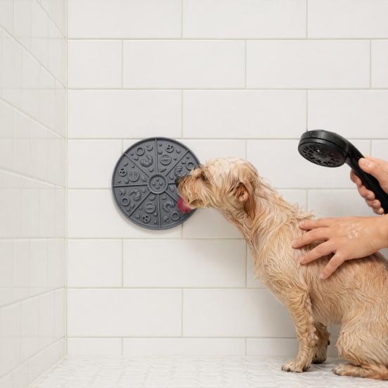 Nostalgie Soft Silicone Lick Mat, Pet Slow Food Mat with Strong Suction Cup, Multi-Grid Pizza Shape Dog Feeding Eating Bowl Accessory for Preventing