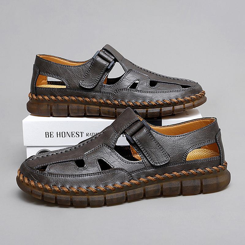 FashionUltra-light Cool Mens Sandals Breathable Outdoor Summer Walking Shoes Antiskid Hollow Out Flats Quick Dry Beach Sandals Loafers