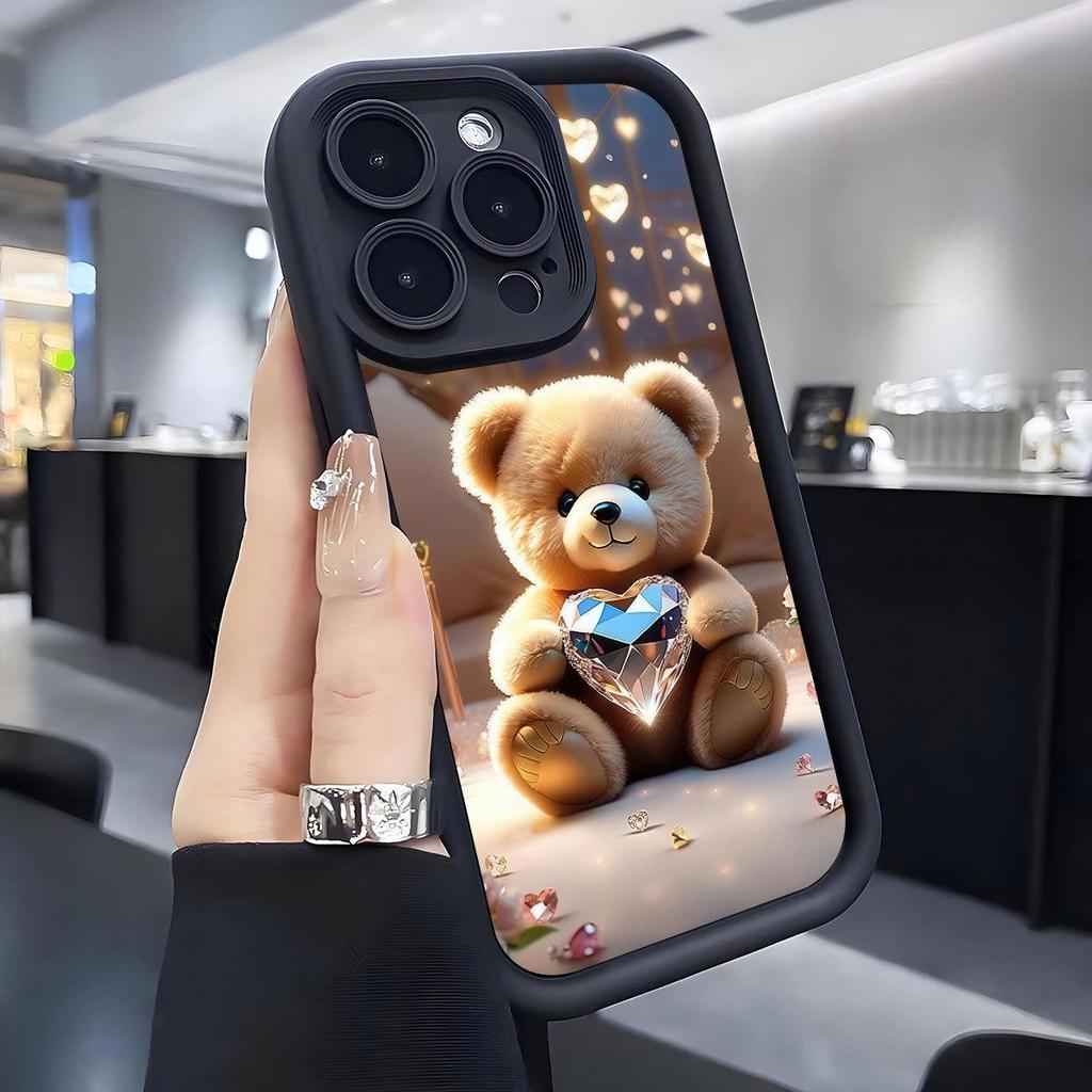 Защитный чехол для iPhone 14/15/16/17 Pro Max «Медведь с сердцем и черной канавкой на лестнице»