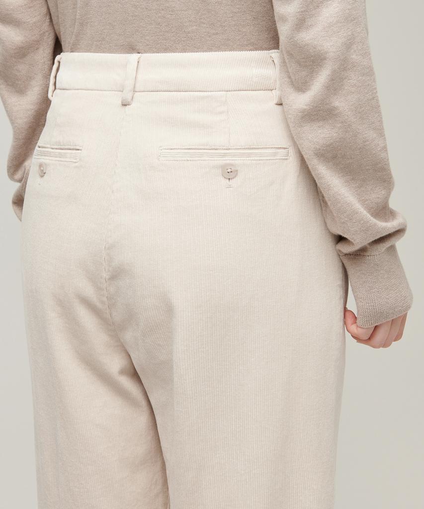 MUSINSA STANDARD WOMAN Женские сужающиеся вельветовые брюки [Кремовый]