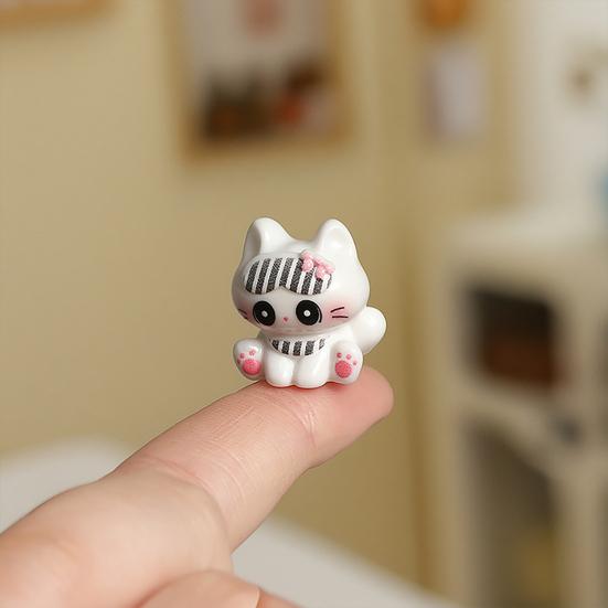 3 шт. Мини-фигурки кошек из смолы, Мультяшные миниатюрные котята, Модель животного для сказочного сада, Моховой пейзаж, Поделки для террариума DIY, Топпер для торта