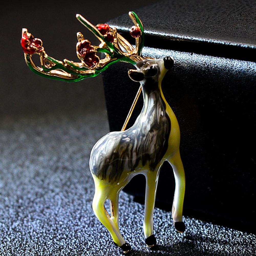 Blucome Christmas Enamel Pins Cute Catoon Anime Sika Deer Brooch for Woman Man Suit Hijab Pins Christmas Gifts
