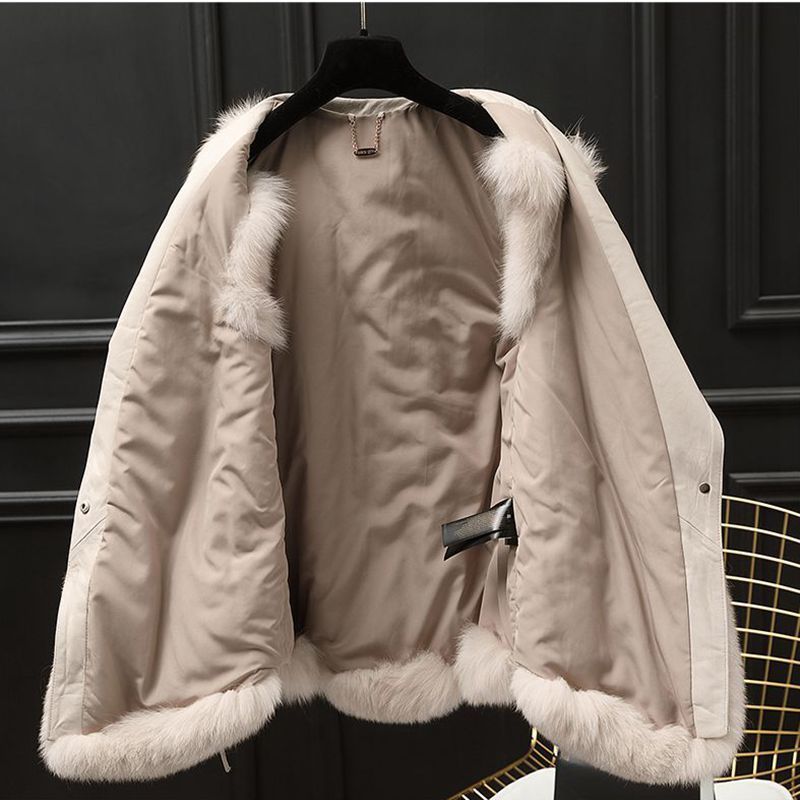 Женская зимняя короткая куртка из искусственного меха лисы на зиму и осень