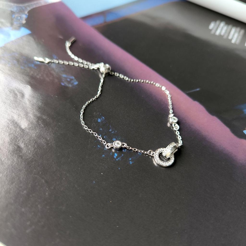 Серебряный браслет с фианитами, вес изделия 2,67 гр (2176473)