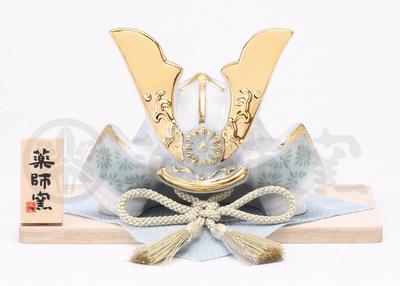 Яккусигама Окрашенный шлем и «Успех» (Белый Индиго)