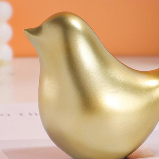 Golden Bird Figurine Nordic Style Adorable Smooth Animal Bird Statue Miniature Sculpture Desktop Decoration Party Supplies