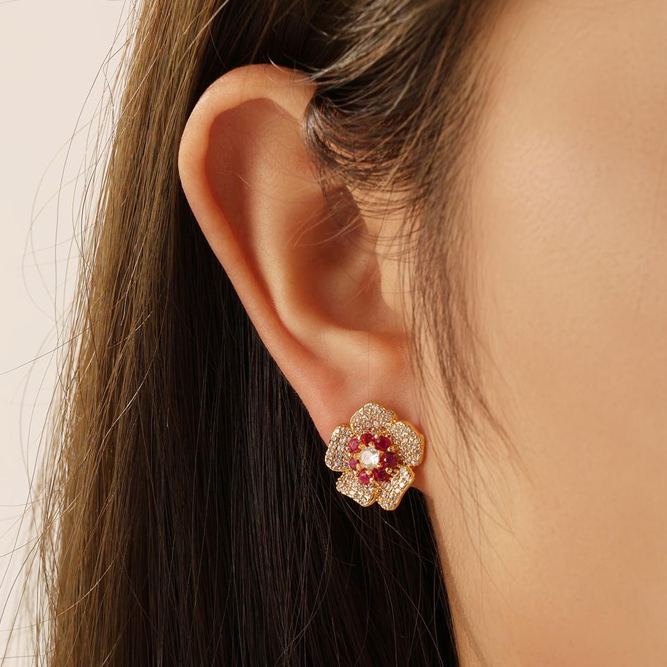 ZAKOL Elegant Shiny Cubic Zirconia Flower Stud Earrings Aesthetic Women's Ear Accessories Luxury Jewelry Gift for Women