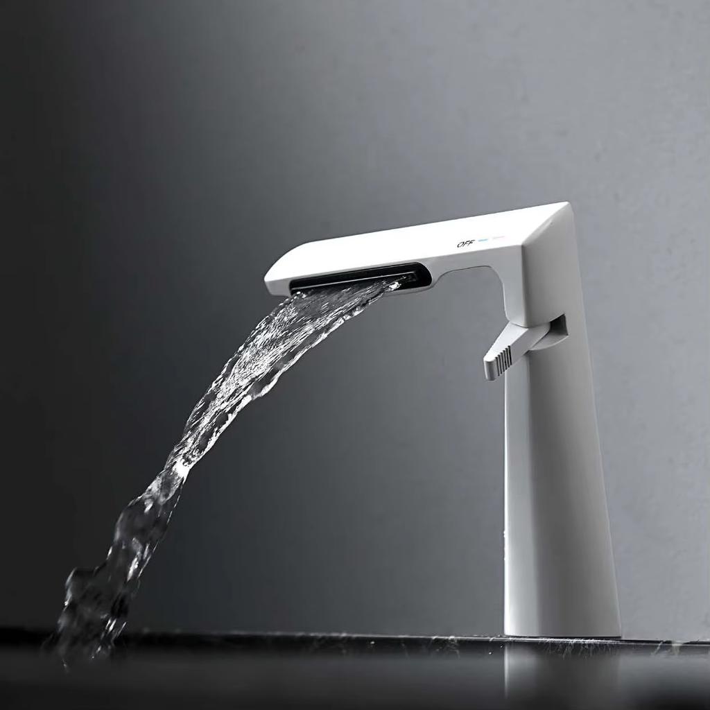 White Bathroom Basin Faucet High End Faucet Basin Waterfall Tap Sink Mixer Single Hole Mount and Single Handle White Finish Tap