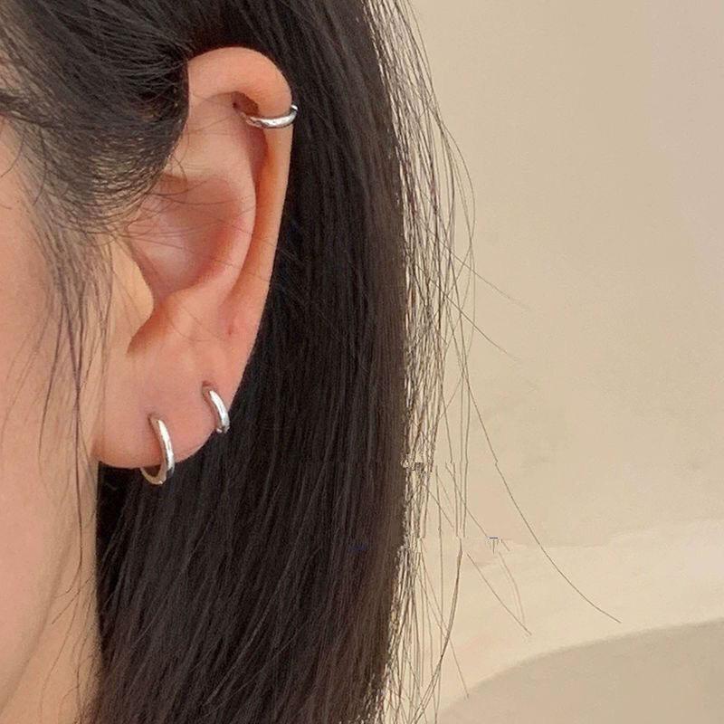 Titanium Steel 2/2.5mm Pipe Thickness Multi Size Round Hoop Earrings For Men Classic Jewelry of Accessories