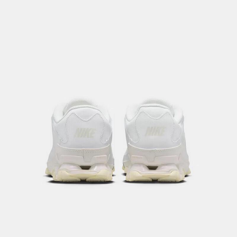 Nike Женские тренировочные беговые кроссовки REAX 8 TR MESH