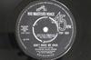 7-дюймовая пластинка SWINGING BLUE JEANS Dont Make Me Over POP1501 His Masters Vo 1966 UK Rock Б/у