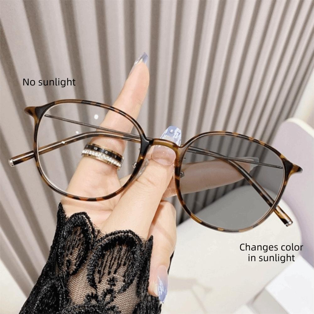 Ultra Light Photochromic Myopia Glasses Round Frame Presbyopia Glasses Women Men