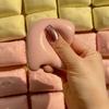 Подушка в форме кошки Сжимающая игрушка Медленно восстанавливающая форму Липкая маленькая подушка Сенсорная игрушка-антистресс Снятие тревоги Мягкий мячик-антистресс Сжимаемая игрушка