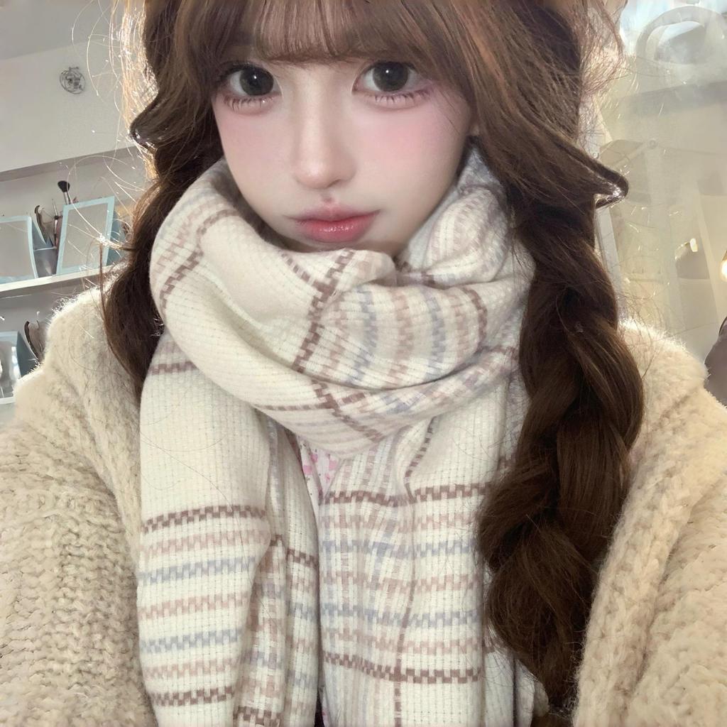 Milky Beige Plaid Thickened Scarf: Korean Style for Winter 2025