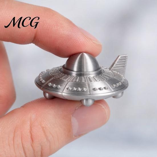 3D Printed Space Model UFO Figurine, Sci-Fi Spacecraft Decor, One-Piece Craft with Clear Science Fiction Collectible Gift Texture, Mini Ornament
