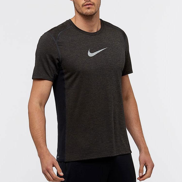 Nike Футболки Мужские Черный Коричневый Круглый вырез Умеренный Прямой крой 834241-014