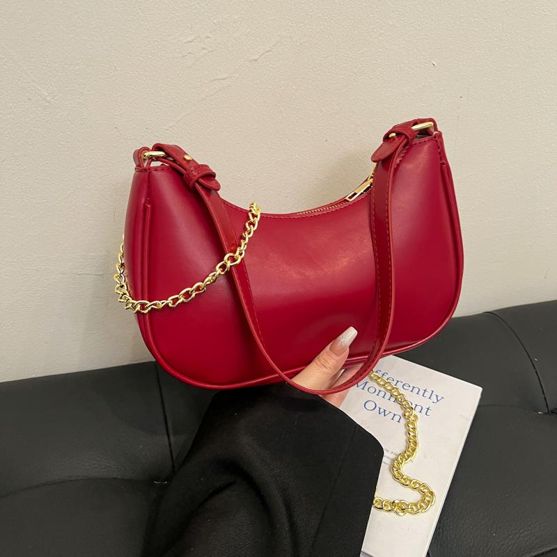 2025 new trendy women's bags, armpit bags, high-value foreign shoulder bags, fashionable and casual portable contrasting color crescent bags