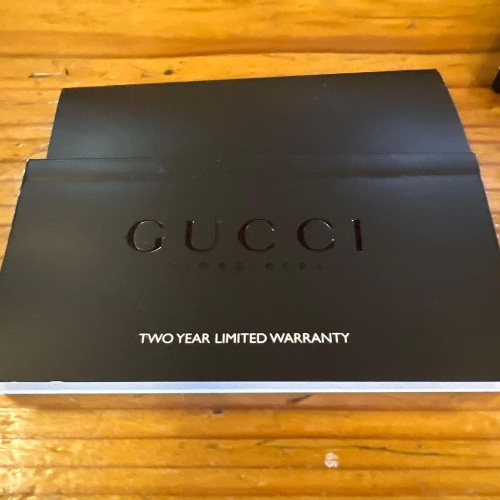 Б/у часы GUCCI Часы Gucci