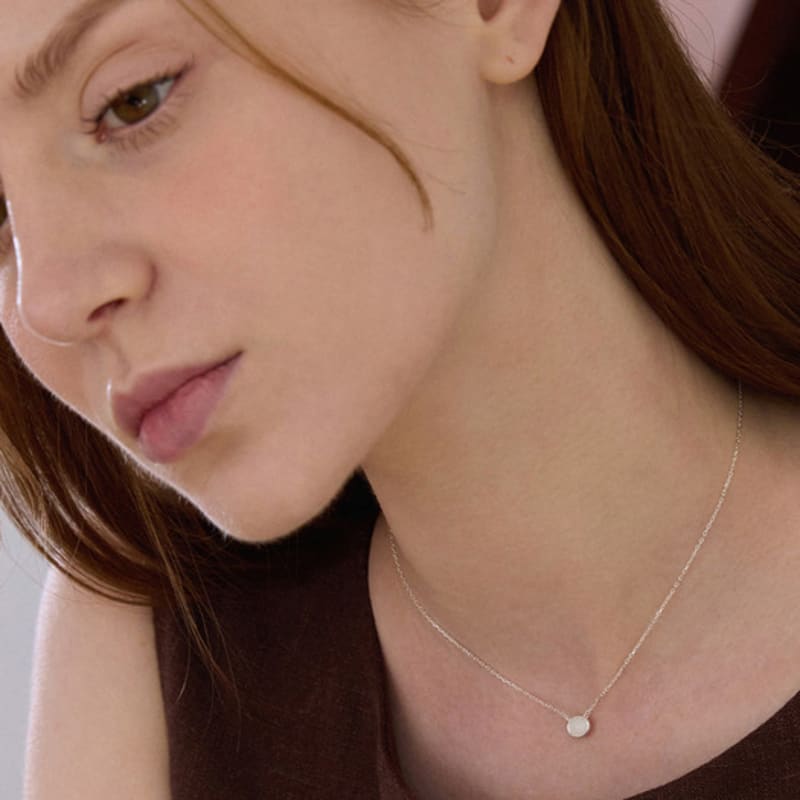 PAIGEFLYNN JEWELRY [925 Silver] Mu Pale Oval Necklace