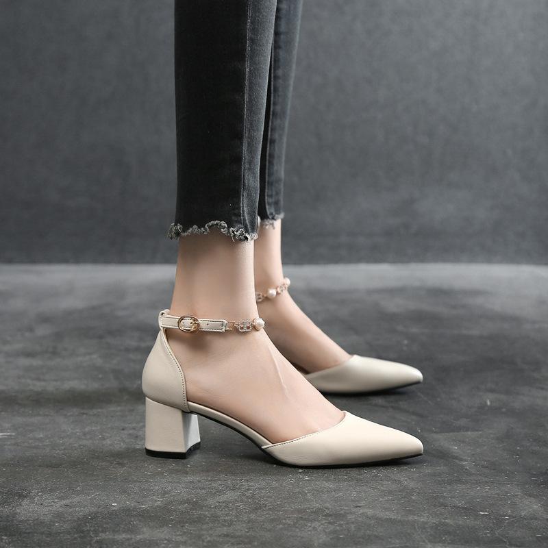 Новые модные универсальные туфли на высоком каблуке с острым носком и толстым каблуком, легкие рабочие сандалии с пряжкой