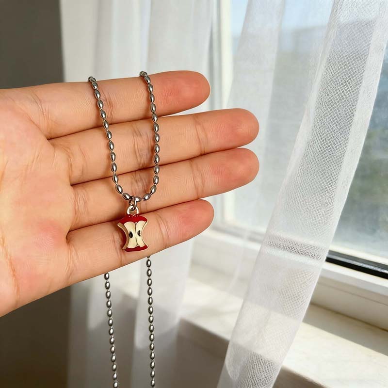 Creative Cute Apple Kernel Fruit Pendant Necklace for Women Fashion Silver Color Metal Rice Beaded Clavicle Chain Jewelry Gifts