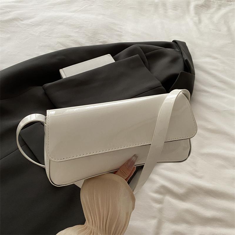 Women S Small Square Underarm Bag Casual Commute Fashion Simple Shoulder Bag