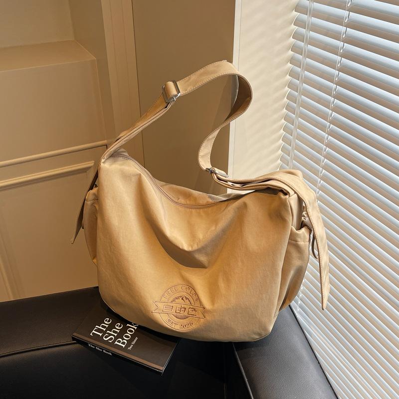 Повседневная холщовая сумка большой вместимости женская 2025 новая модная универсальная сумка через плечо для поездок на работу сумка-мессенджер свободная сумка-тоут