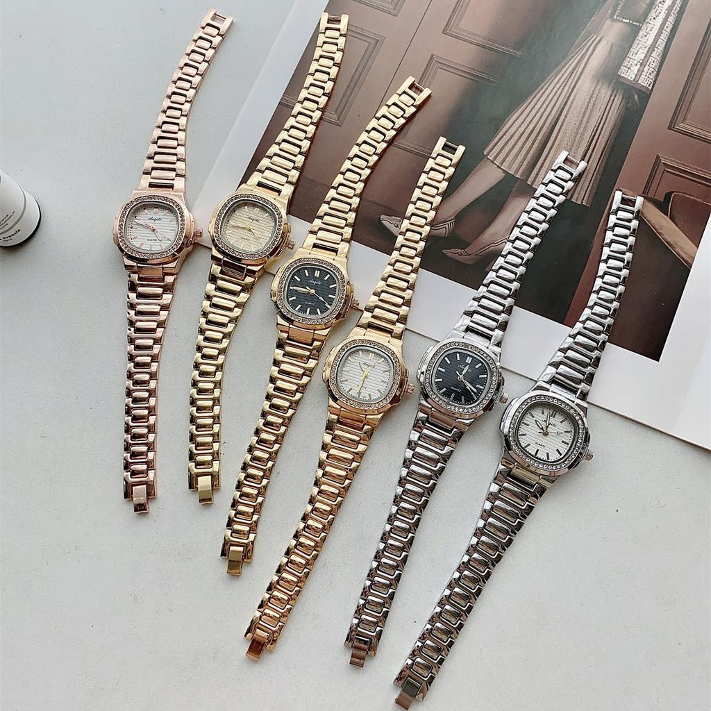 Часы женские квадратные из сплавной стали с ремешком и стрелками