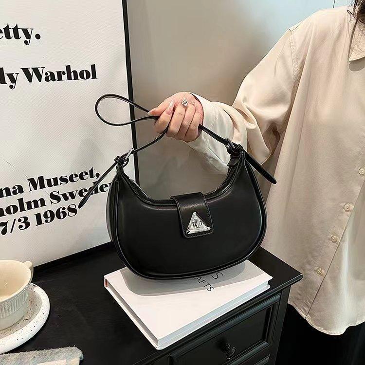 Портативная сумка подмышкой женская премиум текстурированная сумка через плечо модная нишевая сумка через плечо полумесяц