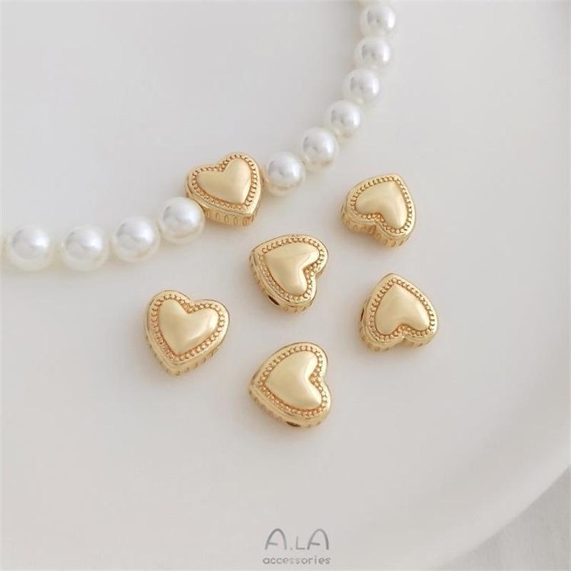 Позолоченная 14К золотом бусина-разделитель в форме сердца для изготовления украшений своими руками - Дизайн "Кружево персикового цвета" с горизонтальным отверстием