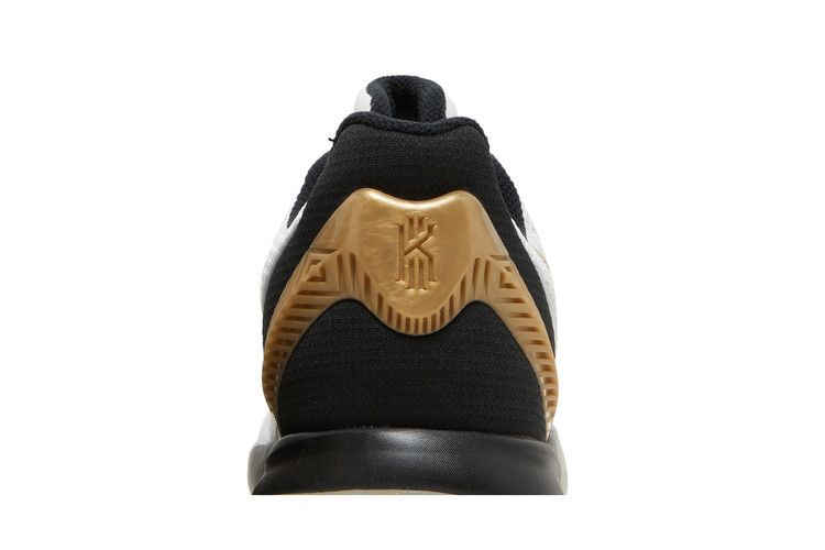 Men's Sneakers Nike Kyrie Flytrap 2 EP 'Metallic Gold'