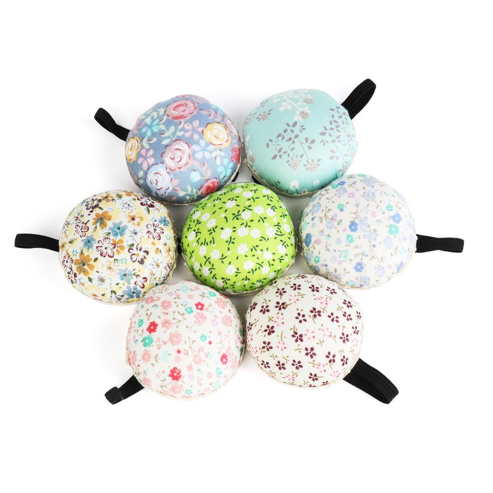 1Pc Cute Home Supplies Ball-Shaped Tool Needle Holder Wrist Strap Floral Sewing Pin Cushion