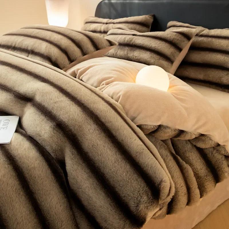 Зимний толстый теплый роскошный комплект постельного белья включает пододеяльник, простыню, наволочку, однотонный коралловый бархат, мягкий комплект постельного белья Queen