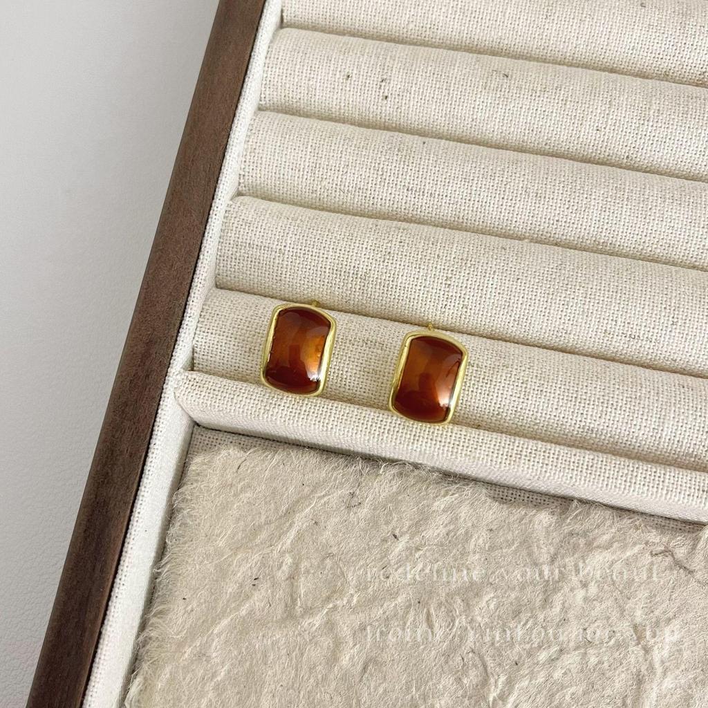 «Серьги-иглы Майяра 925»: "Янтарный жемчуг в стиле ретро для осени/зимы"