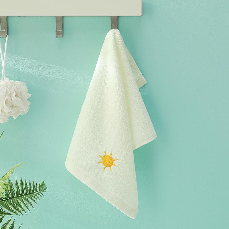 Мягкое вышитое полотенце с фруктовым узором жаккардовое абсорбирующее утолщенное хлопковое детсадовское детское полотенце для умывания