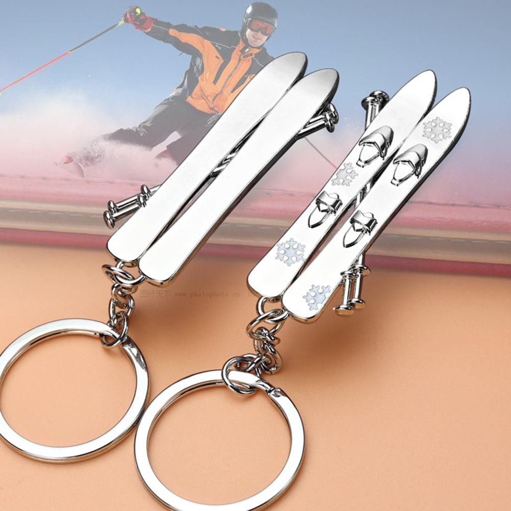 2Pcs 2022 Winter Sports Games Ski Keychain Ski Sports Key Ring Skier Keychain Sports Charm Skiing Gift for Skier Ski