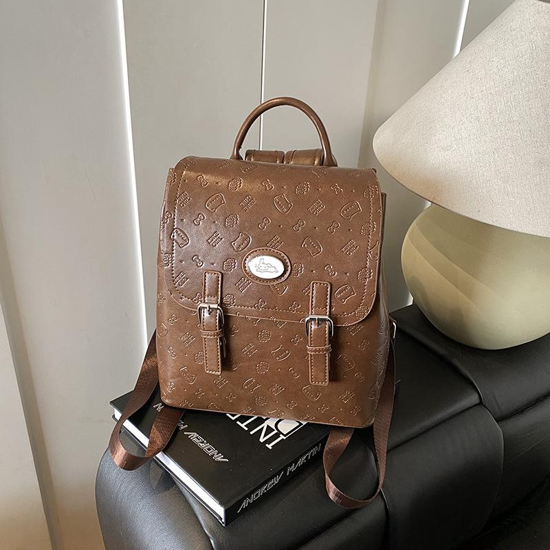 College style versatile temperament backpack bag 2025 fashion embossed new retro women's commuting class small bag