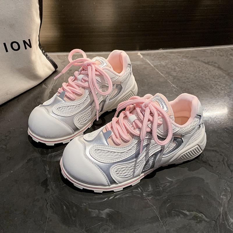 Туфли для моральной подготовки в стиле академии женские лето 2025 новые удобные и универсальные повседневные туфли на плоской подошве Forrest Gump сетчатые спортивные туфли